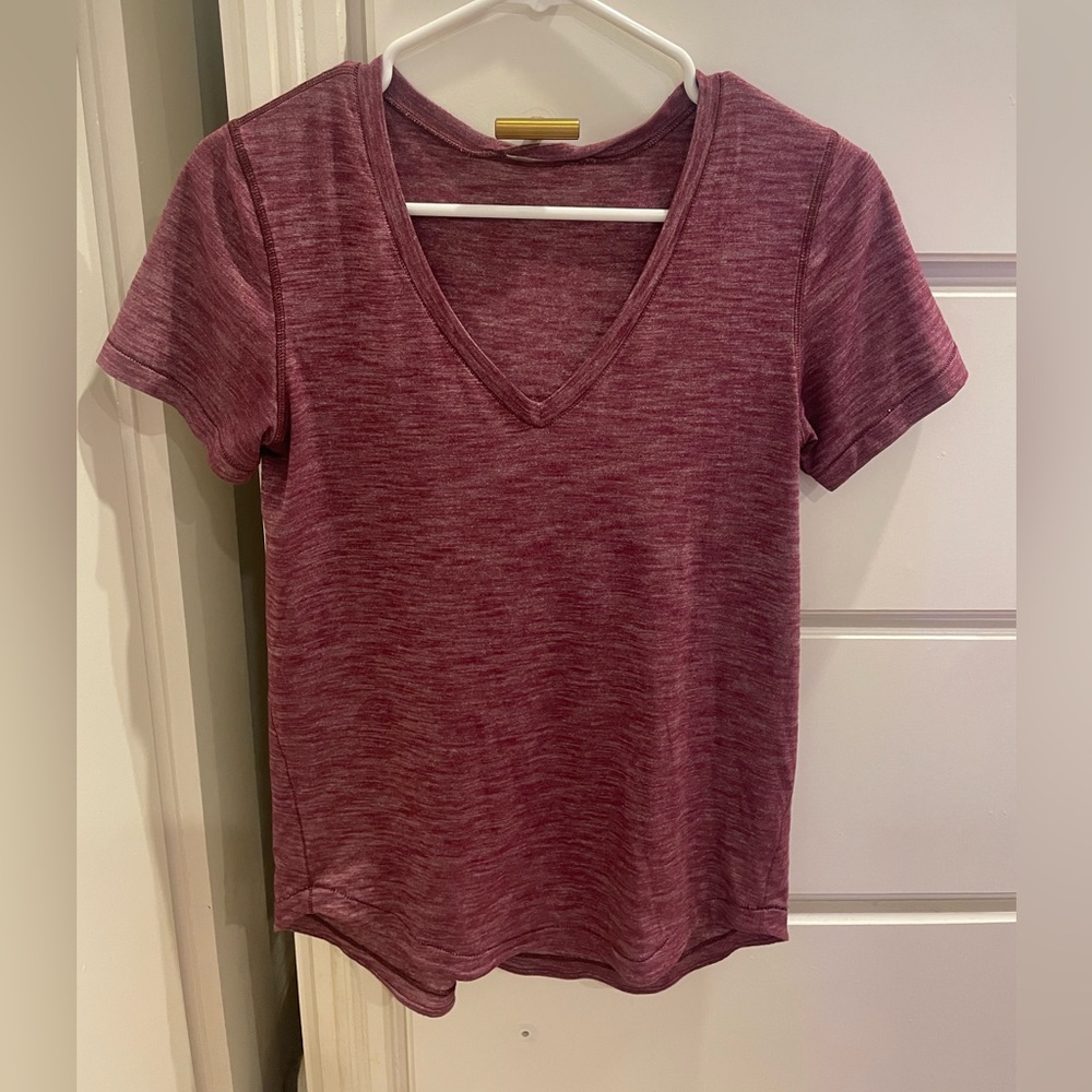 Lululemon womens v neck top